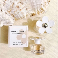 Nước Hoa Marc Jacobs Daisy Love EDT 4Ml