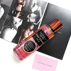 Xịt Body Victoria'S Secret Amber Romance Noir 250Mml