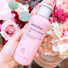 Nước Cân Bằng Innisfree Jeju Cherry Blossom Skin 200ml