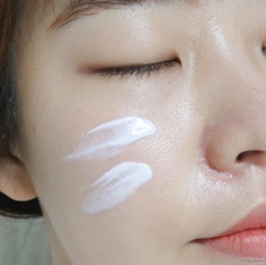 Sữa Chống Nắng Dưỡng Da Anessa Perfect UV Sunscreen Skincare Milk SPF50+ PA+++