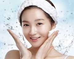 Sữa Rửa Mặt Neutrogena Deep Clean Brightening Foaming Cleanser 100g