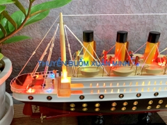 Mô Hình Tàu Thuỷ RMS Titanic - Tàu Titanic mô hình Gỗ Tự Nhiên | Dài 40cm (Đèn LED Màu)