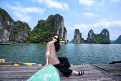 DU LỊCH VỊNH HẠ LONG TRÊN DU THUYỀN 5 SAO