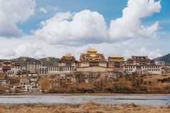TOUR HÀ KHẨU - CÔN MINH - LỆ GIANG – HƯƠNG CÁCH LÝ LẠP (SHANGRILA) – THÀNH CỔ ÁNH TRĂNG  6 NGÀY 5 ĐÊM