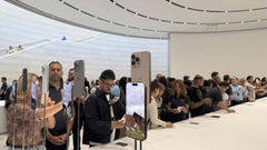 Trên tay iPhone 16 Pro Max: Về cơ bản, đây là một chiếc 'phablet' vào thời điểm này