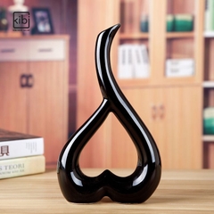 DÉCOR TƯỢNG TRÁI TIM ĐEN TRẮNG