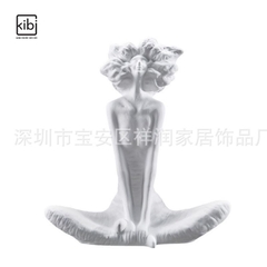 TƯỢNG DÉCOR TRỪU TƯỢNG CÔ GÁI