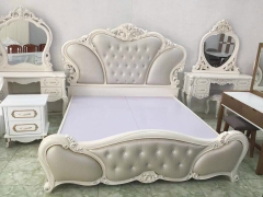 Giường Tân Cổ Điển Đầu Gỗ 4550