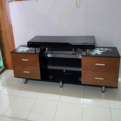 Kệ ti vi kính 4 ngăn kéo