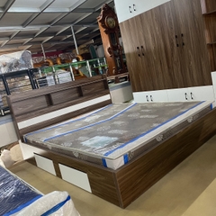 Giường Gỗ Công Nghiệp Đầu Hộp Óc Chó 2315