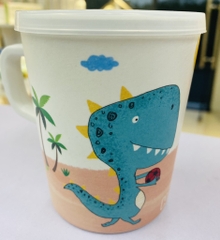 Cốc uống nước có tay cầm chất liệu sợi tre Bamboo an toàn D7064-D- họa tiết khủng long Dino