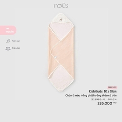 NOUS - Chăn ủ màu hồng phối trắng thêu cô tiên - FS - SS26.T1A