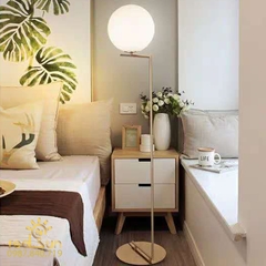 DC005-Đèn cây Décor khung thẳng chóa sứ