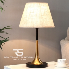 Đèn Bàn Hiện Đại B142