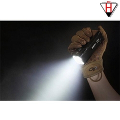 Đèn pin siêu sáng Nitecore Concept 2 (C2) 6500 Lumen Super Bright Compact Rechargeable
