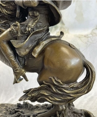 Tượng Napoleon cưỡi ngựa bằng đồng