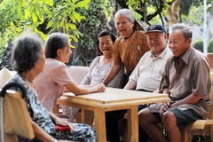 Những lưu ý cần biết khi chăm sóc sức khỏe cho người cao tuổi