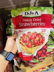Dâu tây sấy lạnh DJ&A Freeze Dried Strawberries 100g