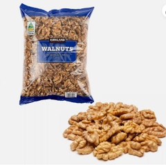 Hạt óc chó cao cấp Kirkland Signature Australian Grown Walnuts 1.36kg