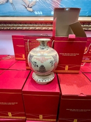 Bình hút tài lộc tứ cảnh Hà Nội quà tặng Hội nghị thi đua yêu nước Tổng Công Ty Hằng Hải Việt Nam