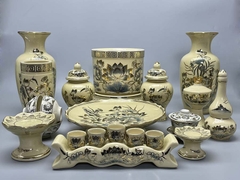 Set 2 Đồ Thờ Họa Tiết Hoa Sen Gốm Chu Đậu Vẽ Vàng Kim