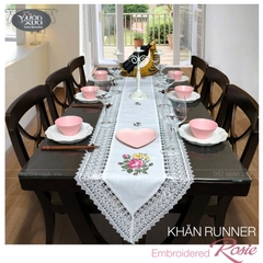 Khăn trải bàn VƯỜN XƯA thêu Hoa Hồng Rosie điểm xuyết Hoa Cỏ Vàng KBR