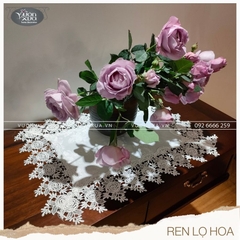 Tấm lót đĩa viền ren trắng vân gấm, set bàn ăn sang trọng nhà VƯỜN XƯA