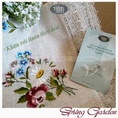 Khăn trải bàn thêu hình hoa hồng hoa cúc, mix khăn theo phong cách VƯỜN XƯA