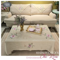 Khăn trải bàn phòng khách, vỏ gối hoạ tiết thêu hoa Hồng đẹp mảnh mai duy mỹ