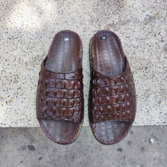 Dép quai ngang bản bự. Gai lưng cá sấu siêu đẹp. Đế cao 4cm!