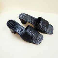 Dép Nữ gót cao 5cm vừa vặn. Da bắp chân cá sấu gai nổi nhẹ!