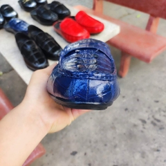 Giày sục nam Vây đuôi cá sấu Navy. Thiết kế đơn giản thanh lịch!