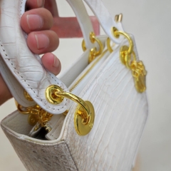 Túi nữ da cá sấu Bạch tạng phiên bản Thương hiệu. Size vừa 25cm.