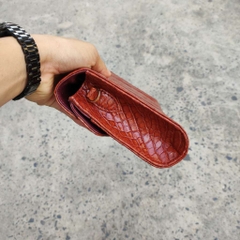 Cầm tay nữ kiêm túi đeo vai. Da bụng cá sấu siêu dễ thương!