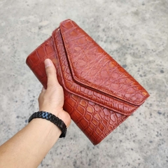 Cầm tay nữ kiêm túi đeo vai. Da bụng cá sấu siêu dễ thương!