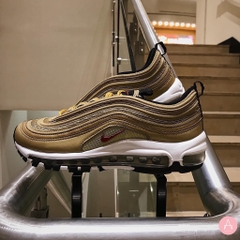 [884421-700] M NIKE AIR MAX 97 OG QS GOLD METALLIC
