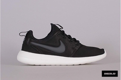 [844931-002] K NIKE ROSHE 2 BLACK WHITE