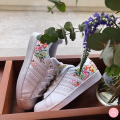 [DB3495] W ADIDAS SUPERSTAR WHITE FLORAL WHITE