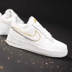 [AO2132-102] W NIKE AIR FORCE 1 '07 ESSENTIAL GOLD