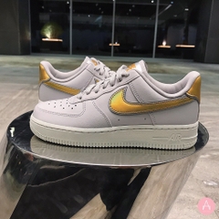 [AR0642-001] W NIKE AIR FORCE 1 VAST GREY METALLIC