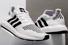 [CQ2116] M ADIDAS SWIFT RUN WHITE BLACK