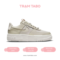 [CK6649-104] W NIKE AIR FORCE 1 PIXEL 'LIGHT STONE'