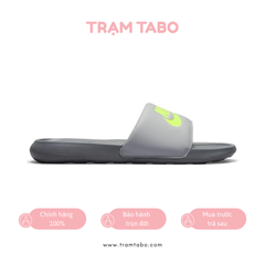 [CN9675-011] M NIKE VICTORI ONE SLIDE 'GREY FOG/SMOKE GREY/VOLT'