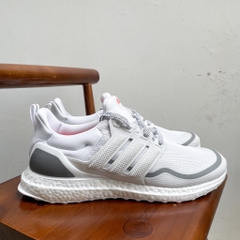 [EG8104] M ADIDAS ULTRABOOST REFLECTIVE 