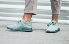 [CG3601] W ADIDAS NMD R1 TACTILE GREEN