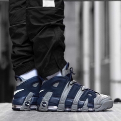 [921948-003] M NIKE AIR UPTEMPO NAVY COOL GREY