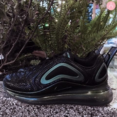 [AR9293-002] W NIKE AIR MAX 720 