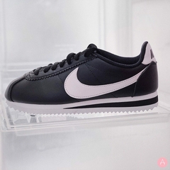 [807471-010] W NIKE CORTEZ REAL LEATHER BLACK WHITE