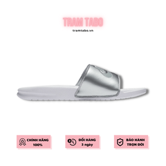 [343881-107] W NIKE BENASSI JDI HOLO SILVER