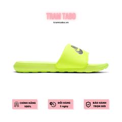 [CN9677-700] W NIKE VICTORI ONE SLIDE 